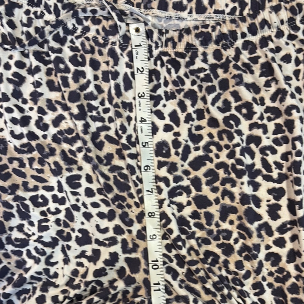 Mia & Tess Pajama Set Women’s Sz Large Animal Print - Picture 8 of 9